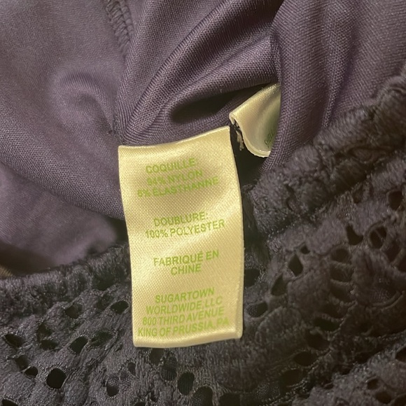 Lilly Pulitzer Lana Skort Romper Size S True Navy Scalloped Shell Lace EUC - Picture 11 of 13